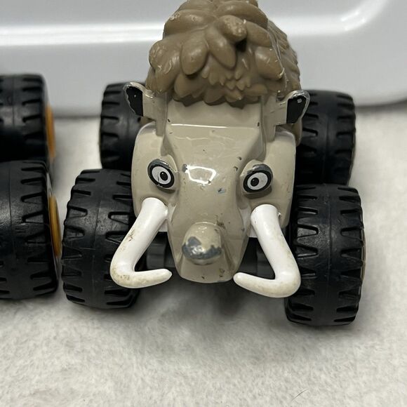 Blaze and the Monster Machines Diecast Truck Lot Mammoth Bighorn Rhino - Picture 4 of 14